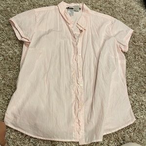 Short sleeve button down